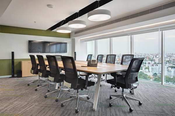 想找點(diǎn)小型辦公室裝修圖片看看，哪里比較多？